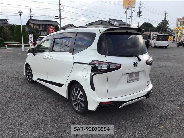 Toyota SIENTA 2016-01 8628905-6