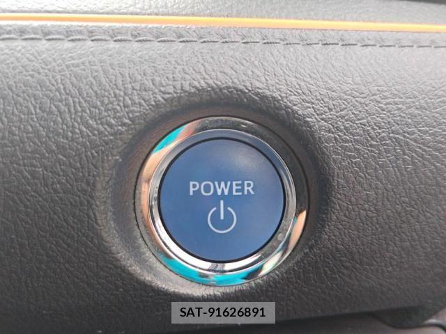 Toyota SIENTA 2017-12 8628901-12