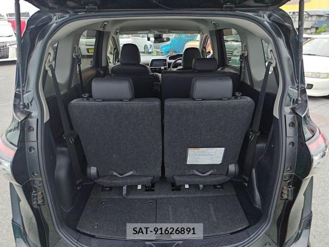 Toyota SIENTA 2017-12 8628901-24