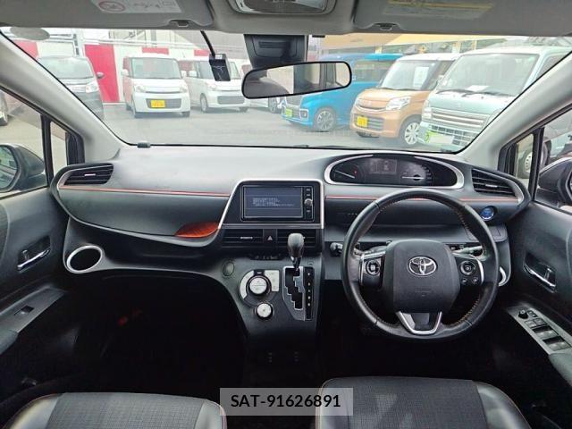 Toyota SIENTA 2017-12 8628901-2