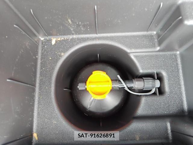 Toyota SIENTA 2017-12 8628901-29