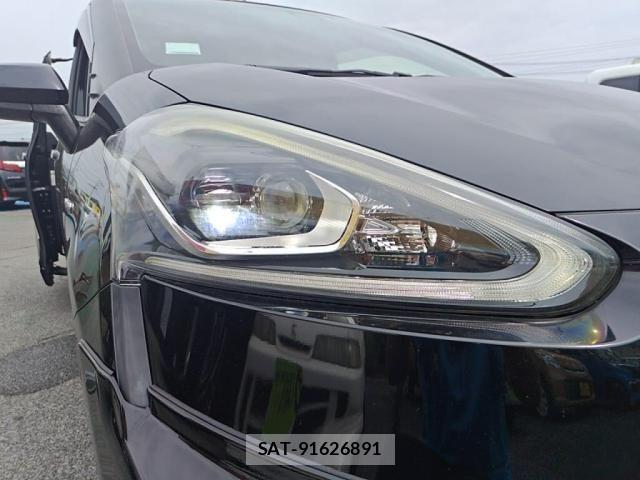 Toyota SIENTA 2017-12 8628901-8