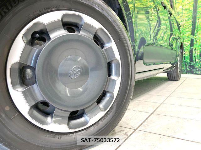 Toyota SIENTA 2023-05 8628899-12