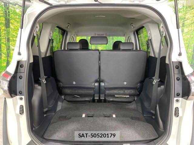 Toyota SIENTA 2018-03 8628902-11