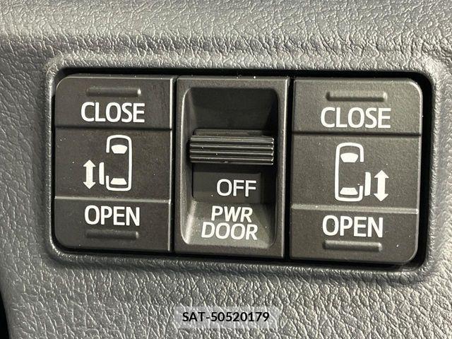 Toyota SIENTA 2018-03 8628902-7