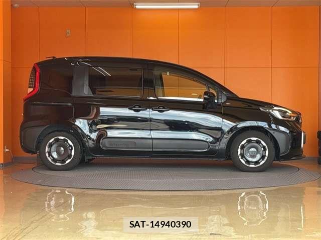 Toyota SIENTA 2023-07 8628900-18