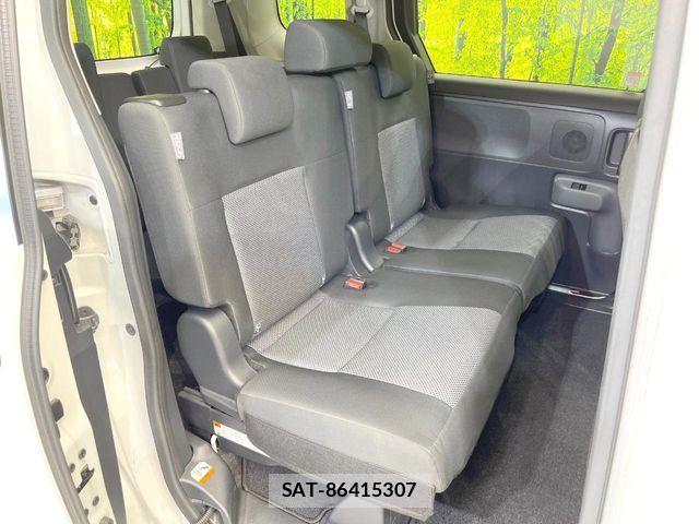Toyota SIENTA 2025-03 8628897-7