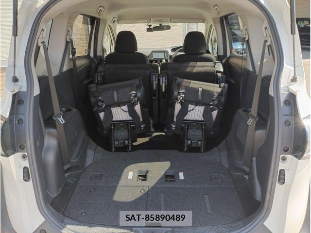 Toyota SIENTA 2021-07 8628904-9