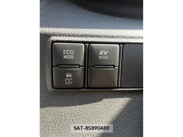 Toyota SIENTA 2021-07 8628904-18