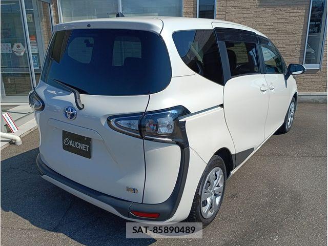 Toyota SIENTA 2021-07 8628904-1