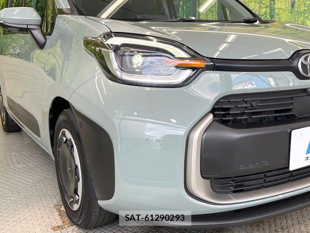 Toyota SIENTA 2023-09 8628895-11