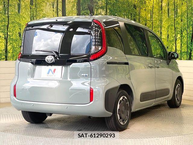 Toyota SIENTA 2023-09 8628895-16