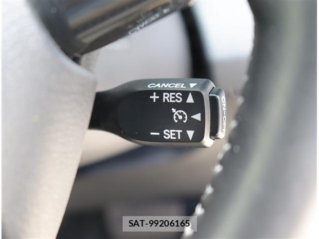 Toyota SIENTA 2021-01 8661581-15