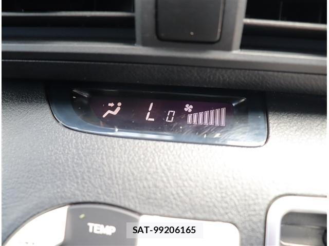Toyota SIENTA 2021-01 8661581-18