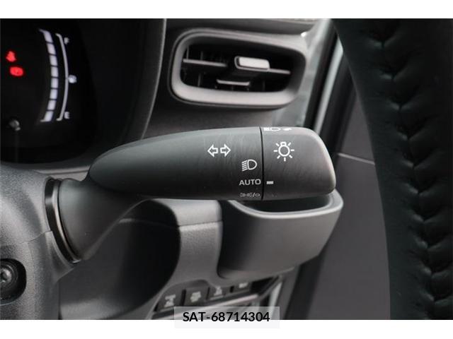 Toyota SIENTA 2025-03 8661571-26