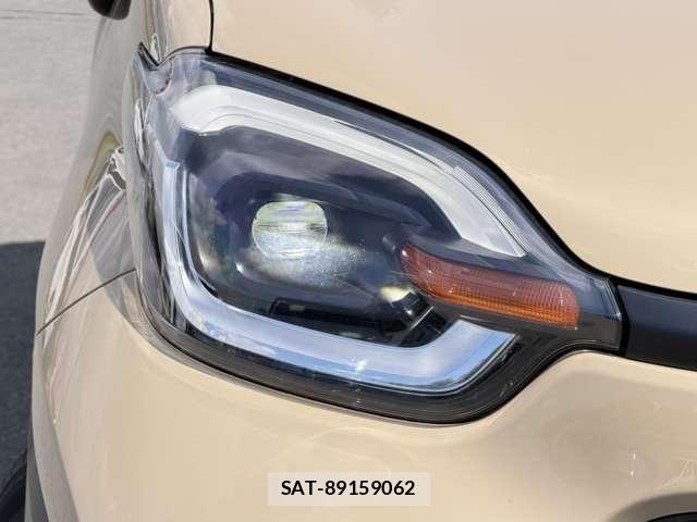 Toyota SIENTA 2022-10 8666907-15