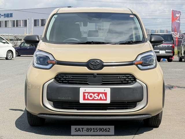Toyota SIENTA 2022-10 8666907-17