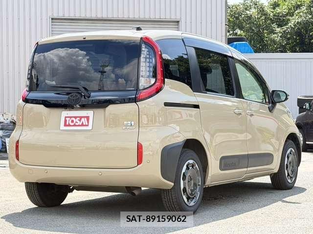 Toyota SIENTA 2022-10 8666907-20