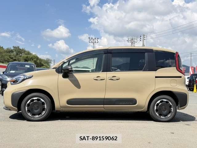 Toyota SIENTA 2022-10 8666907-23