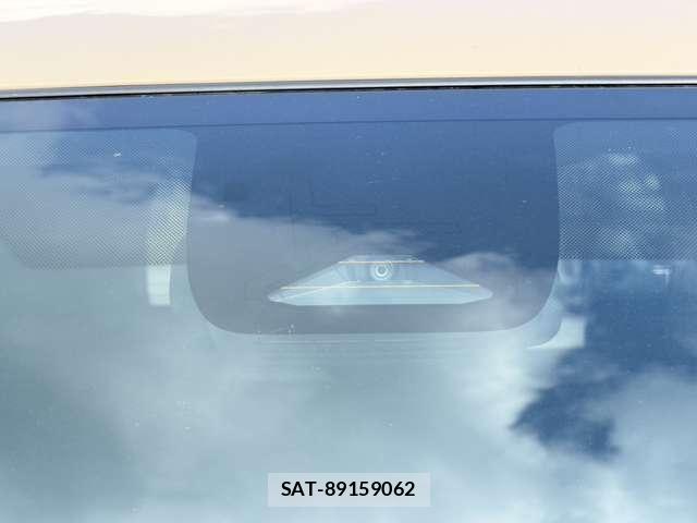 Toyota SIENTA 2022-10 8666907-8