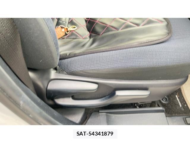 Toyota SIENTA 2016-05 8661587-9