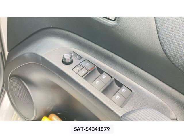 Toyota SIENTA 2016-05 8661587-10