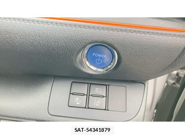 Toyota SIENTA 2016-05 8661587-11
