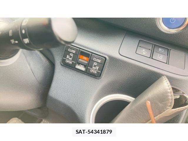 Toyota SIENTA 2016-05 8661587-12
