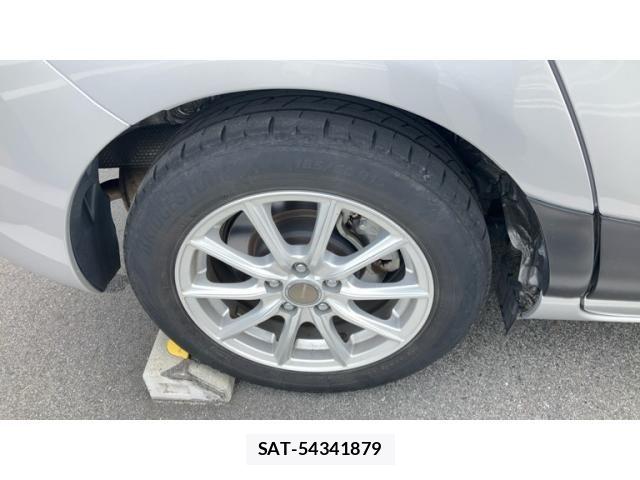 Toyota SIENTA 2016-05 8661587-6