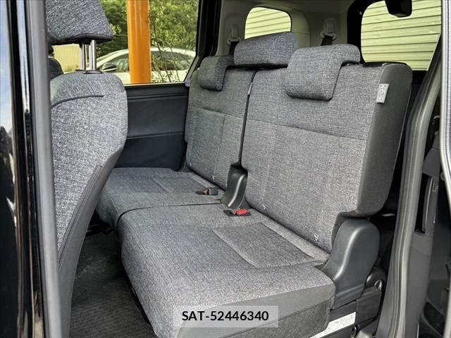 Toyota SIENTA 2022-11 8661583-18