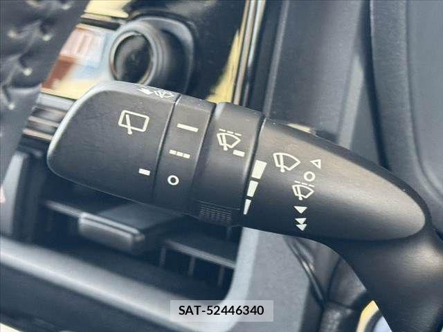 Toyota SIENTA 2022-11 8661583-23