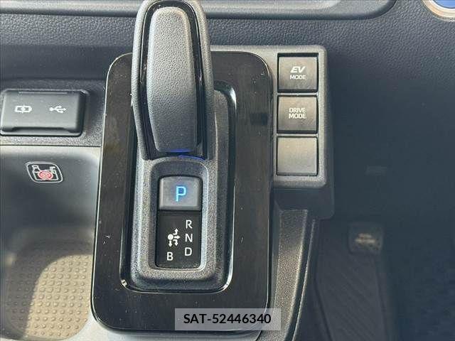 Toyota SIENTA 2022-11 8661583-25