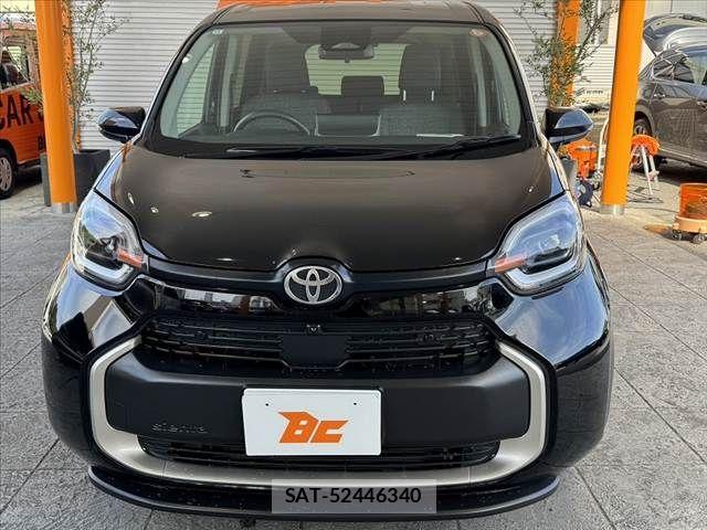 Toyota SIENTA 2022-11 8661583-8