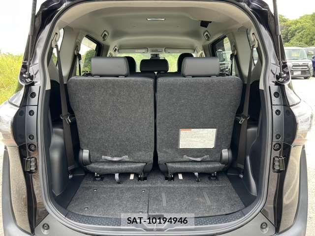 Toyota SIENTA 2017-09 8661589-13