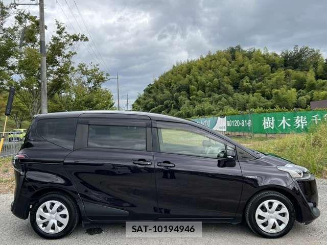 Toyota SIENTA 2017-09 8661589-3