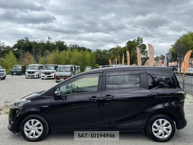 Toyota SIENTA 2017-09 8661589-5