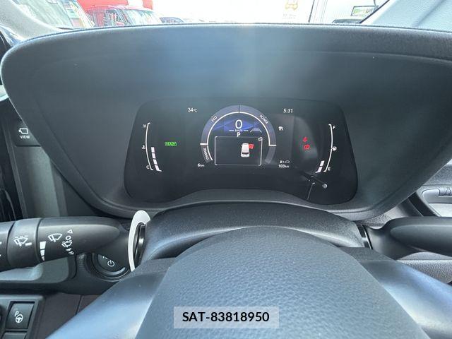 Toyota SIENTA 2026-08 8661573-12