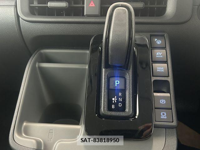 Toyota SIENTA 2026-08 8661573-16