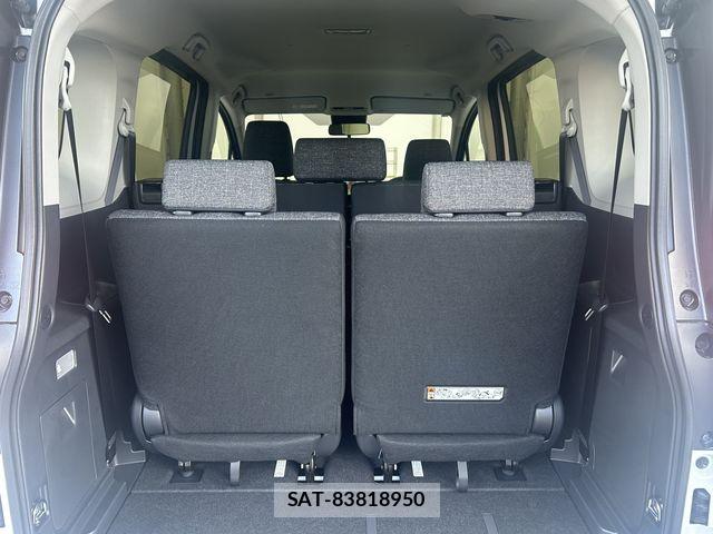 Toyota SIENTA 2026-08 8661573-24