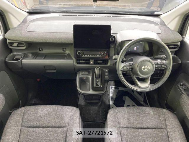 Toyota SIENTA 2024-09 8666905-1