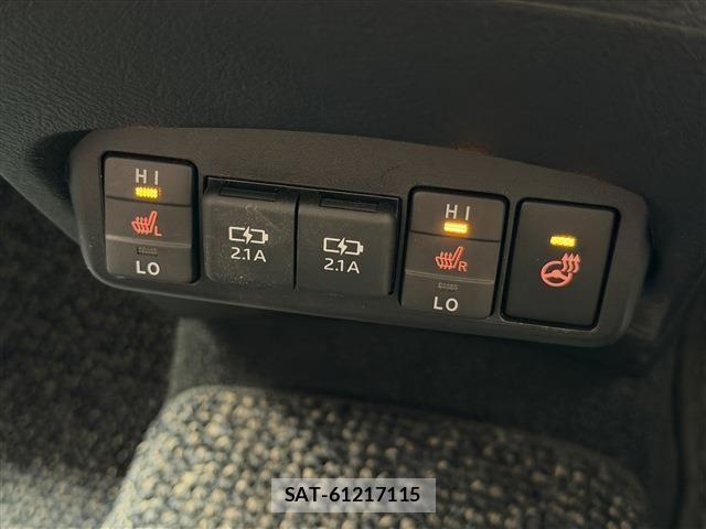 Toyota SIENTA 2022-01 8661584-11