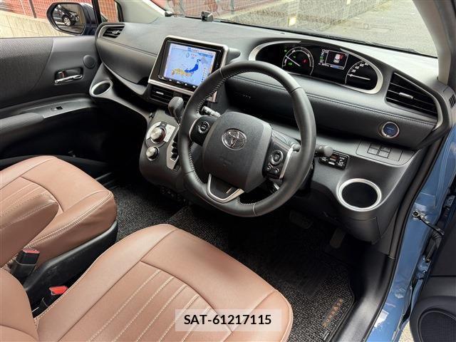 Toyota SIENTA 2022-01 8661584-5