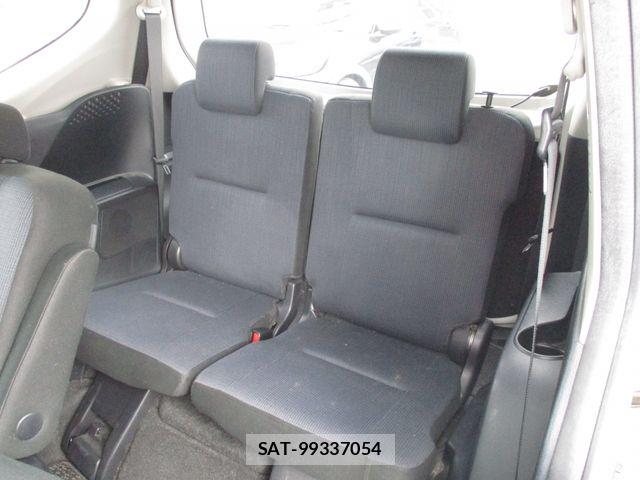 Toyota SIENTA 2015-10 8666916-10