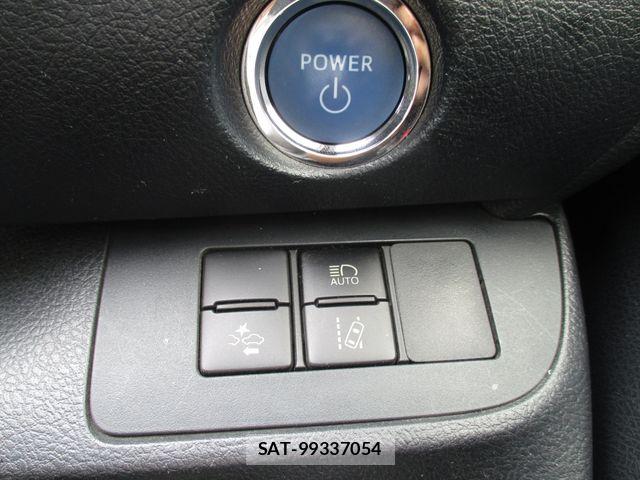 Toyota SIENTA 2015-10 8666916-14