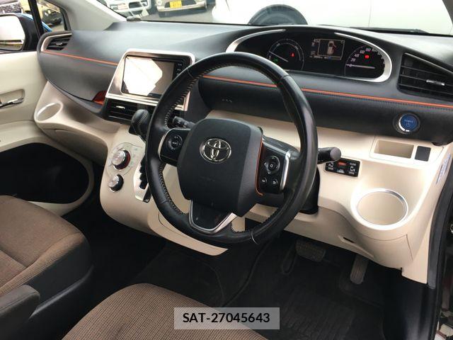 Toyota SIENTA 2017-06 8661596-11