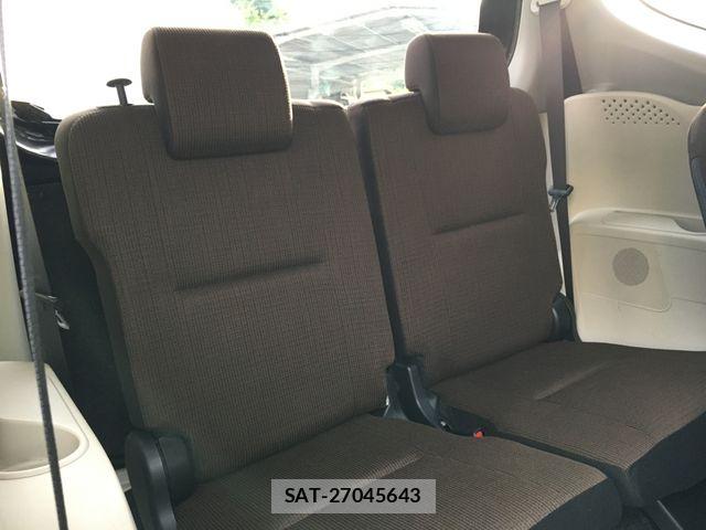 Toyota SIENTA 2017-06 8661596-15