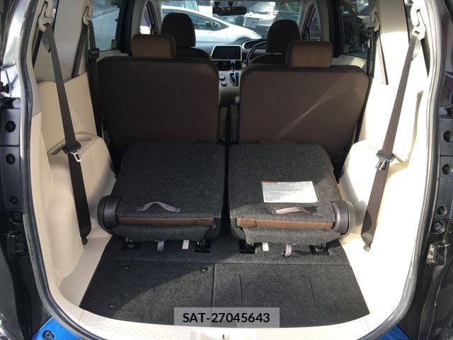 Toyota SIENTA 2017-06 8661596-25