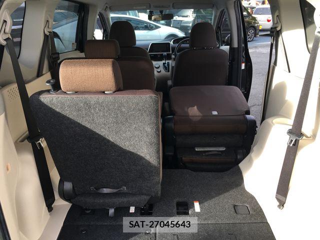 Toyota SIENTA 2017-06 8661596-27