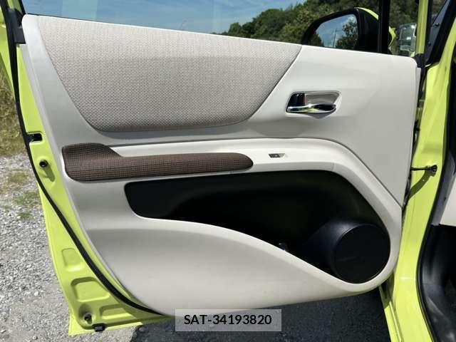 Toyota SIENTA 2016-09 8661588-9