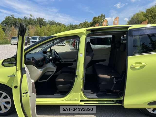Toyota SIENTA 2016-09 8661588-6